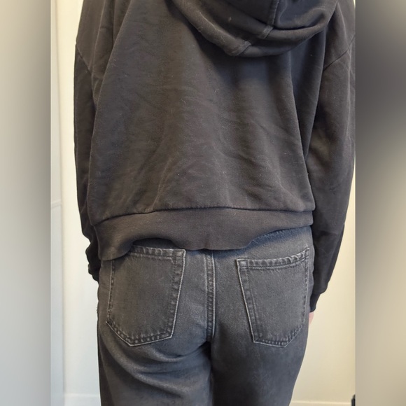 Puma Black Sweatshirt with White Logo - Picture 2 of 2